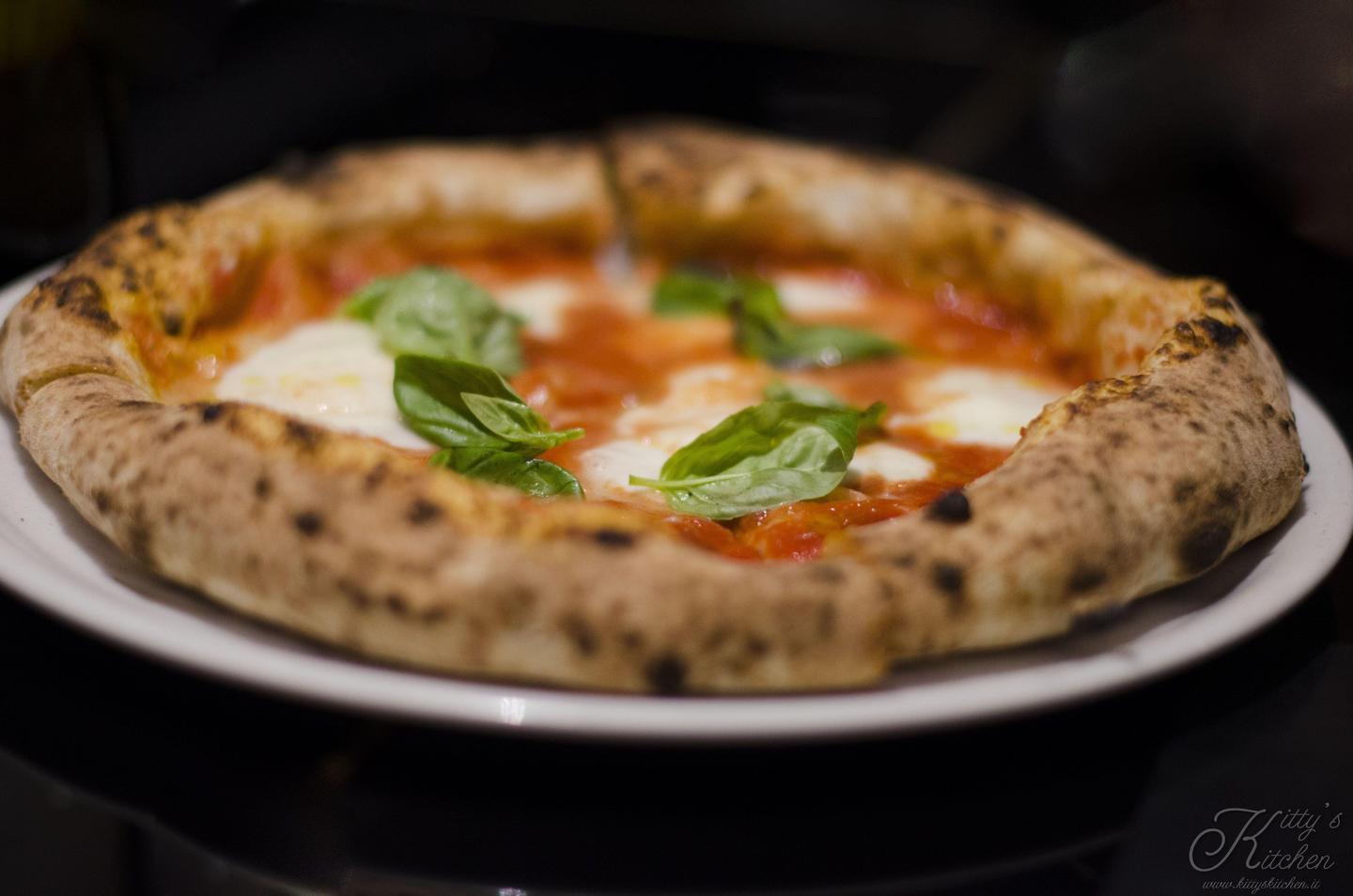 Seu Pizza Illuminati Kitty's Kitchen