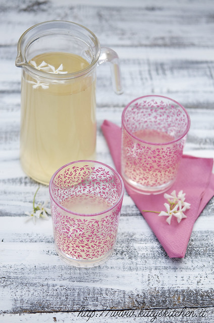 Bevanda al kefir e gelsomino