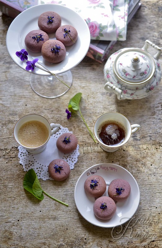 Biscotti al limone e violette