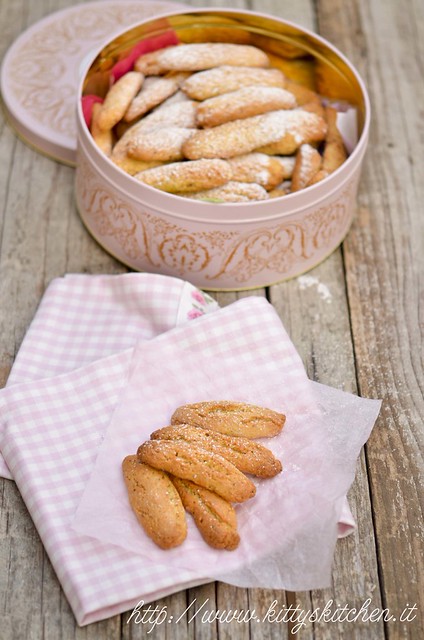 Biscotti mais e mandorle