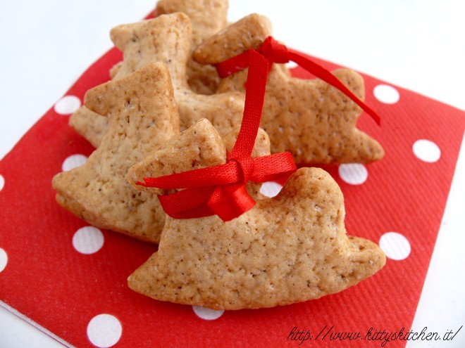 Biscottini speziati alla panna
