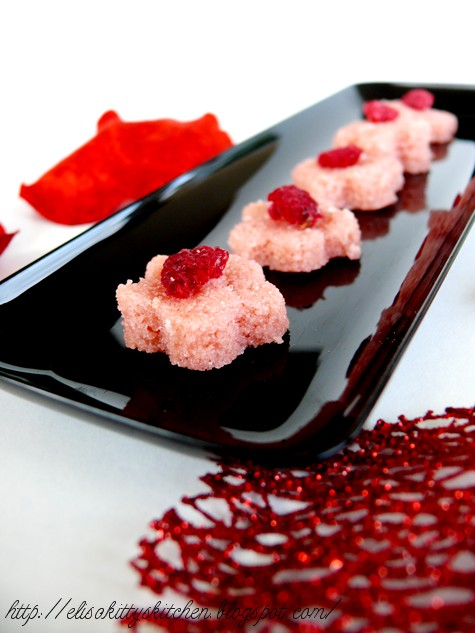 Biscuit rose ai lamponi canditi