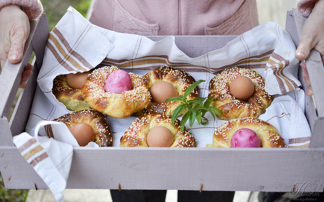 Brioche di Pasqua con l’uovo