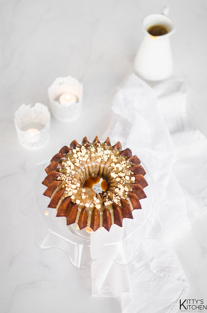 Bundt cake alle mandorle e caramello