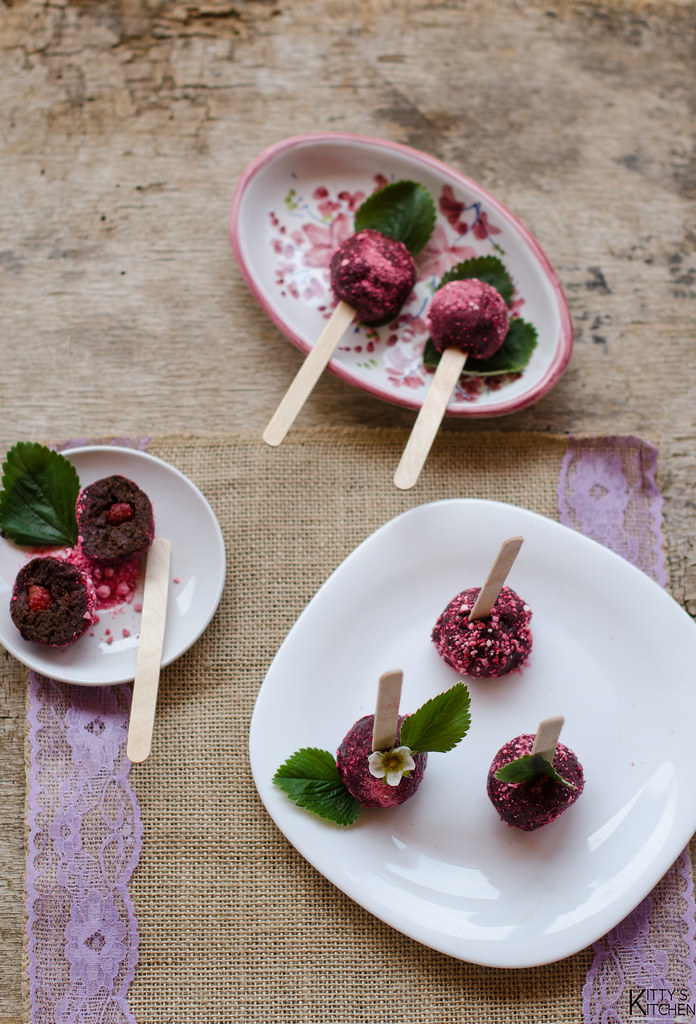 Cake Pops frizzanti alla fragola