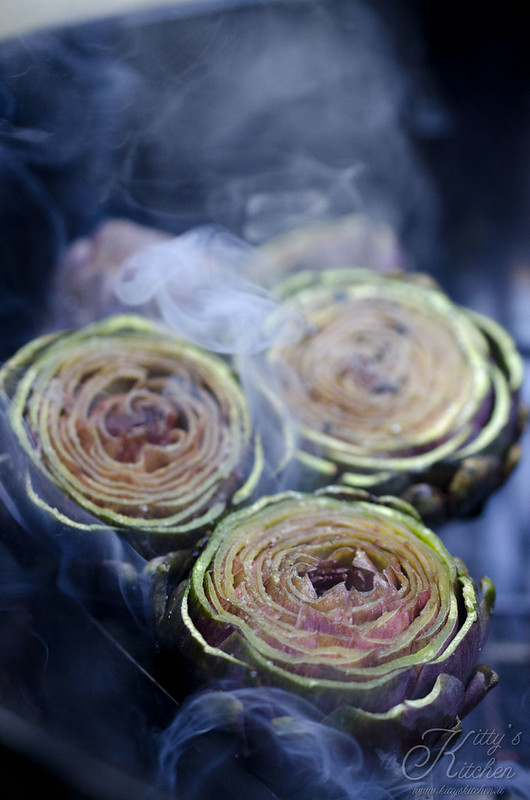 Carciofi alla brace, embers roasting
