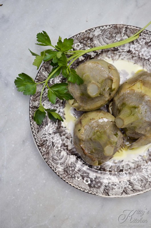 Romanità a Tavola: Carciofi alla romana