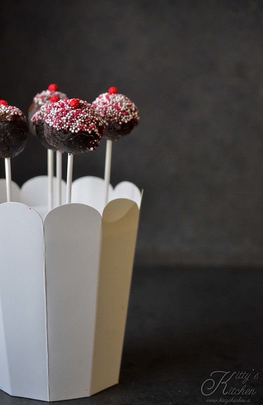 Confetti Cake Pops