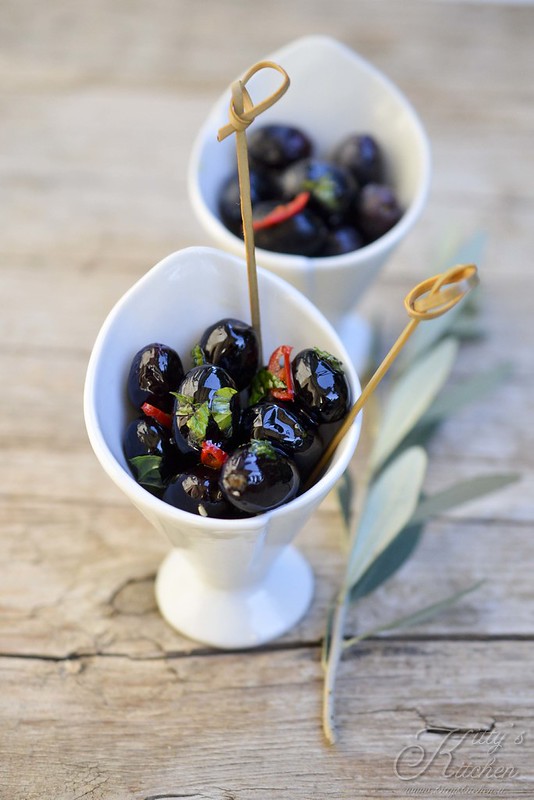 Conservare le olive nere sotto sale