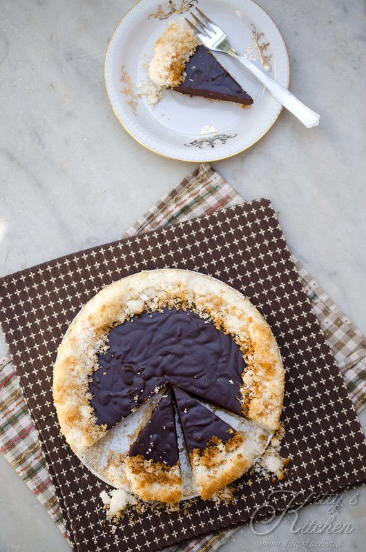 Crisp Coconut and Chocolate Pie