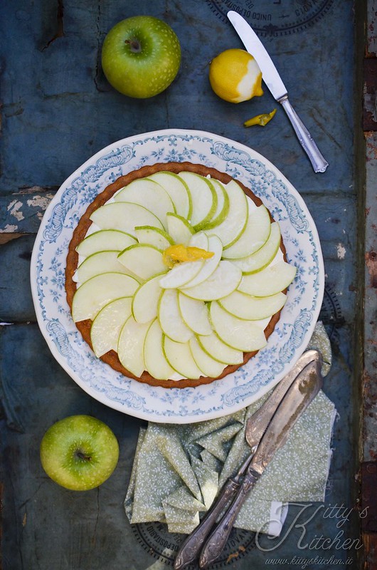 crostata morbida cioccolato bianco e mela verde