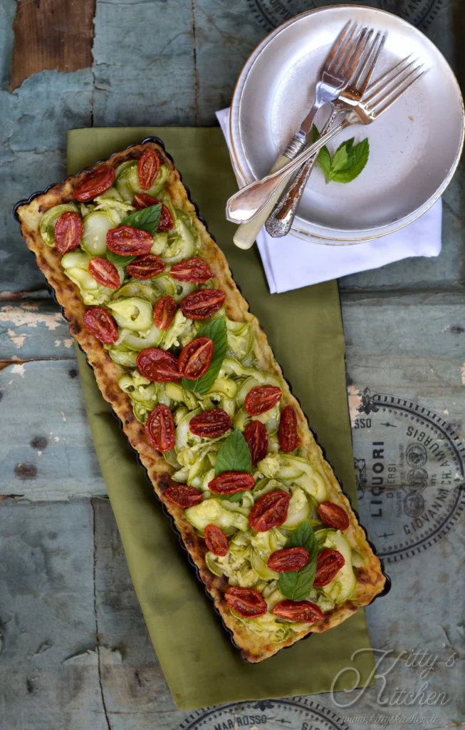Crostata salata patate, zucchine e datterini