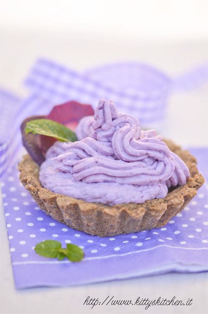 Crostatine alla crema di carote viola