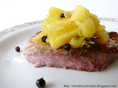 Filetto di maiale con composta di mele e ginepro