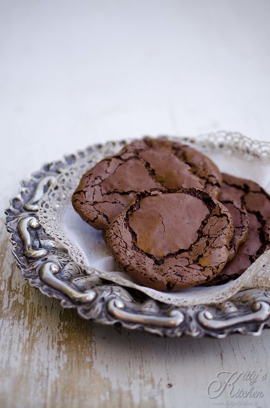 Flourless Fudge Cookies