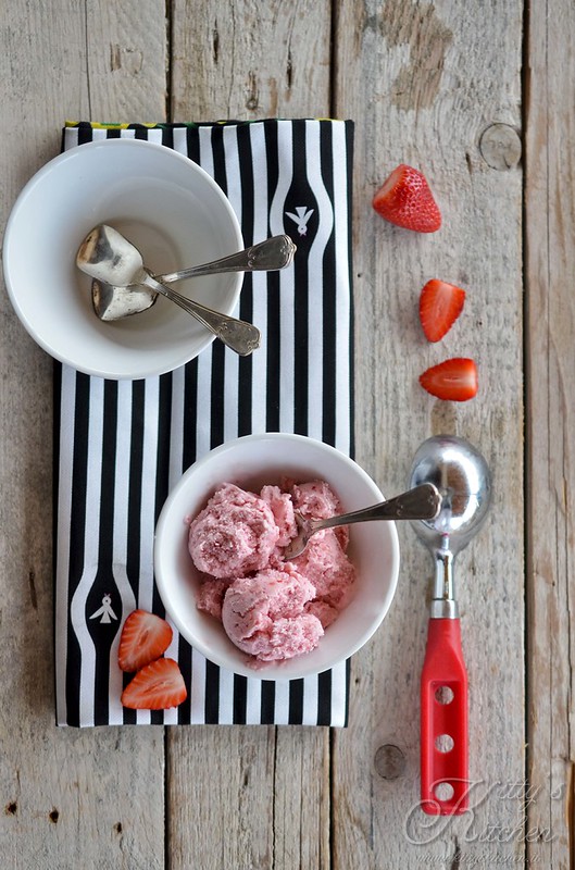 Gelato alla fragola e aceto balsamico