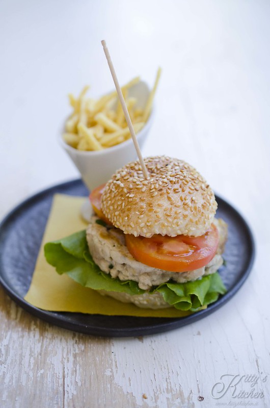 Hamburger di tonno fresco
