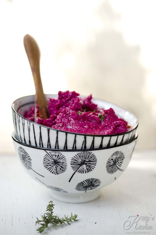 Hummus di barbabietola rossa