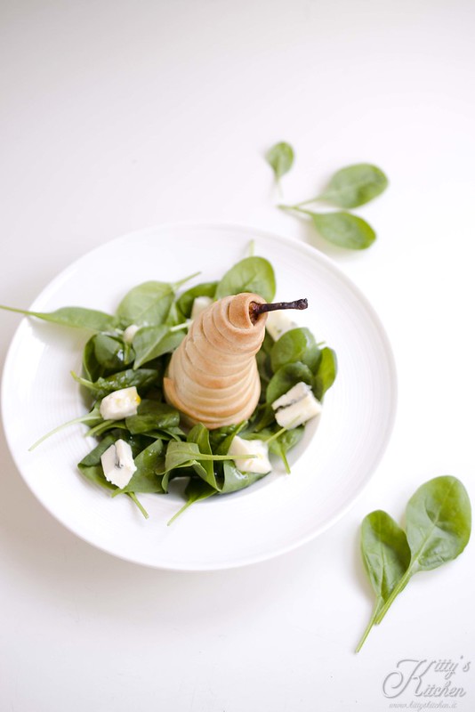 Insalata di pere calde e gorgonzola