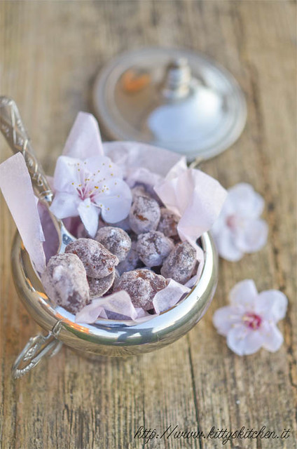 Mandorle al cioccolato
