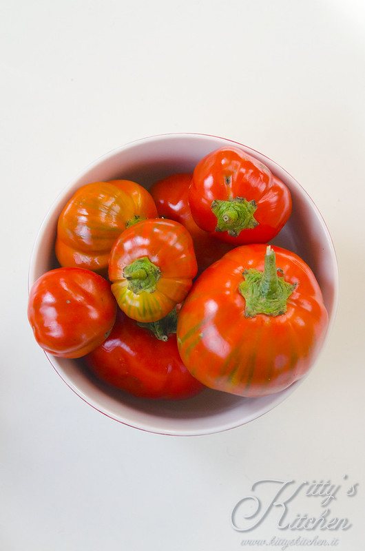 Melanzane rosse in veste autunnale