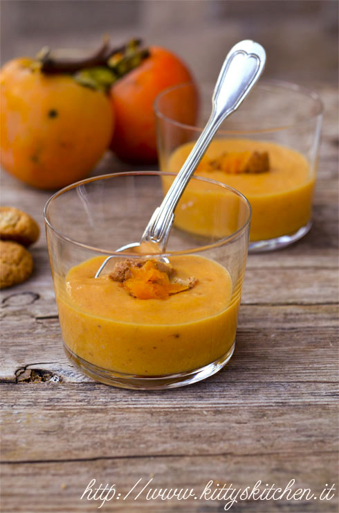 Mousse di zucca e cachi con amaretti