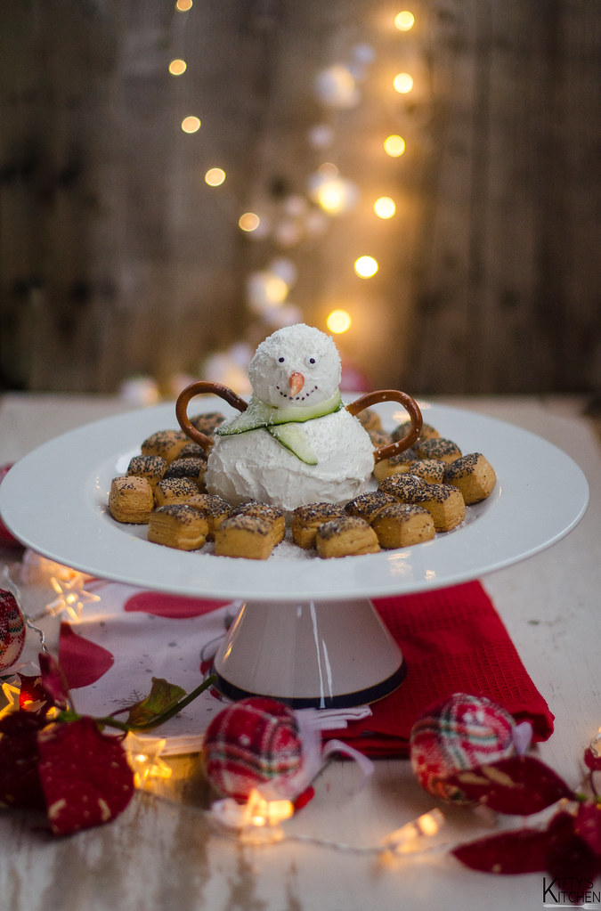 mozzarella snowman