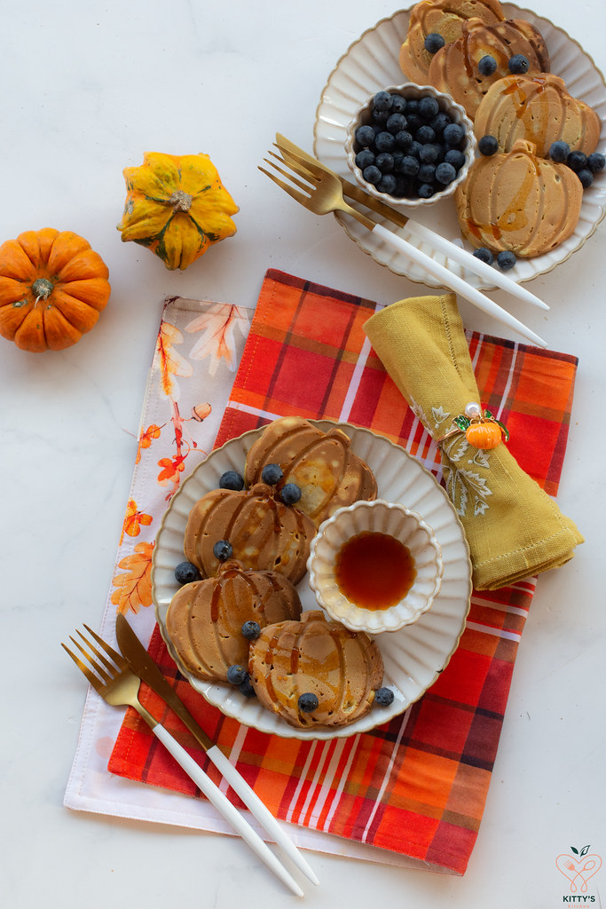 Pancake alla zucca e mirtilli