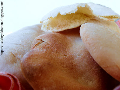 Pane arabo con lievito madre