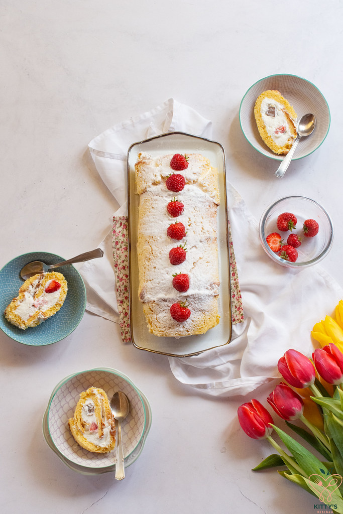 rotolo di colomba cioccolato e fragole
