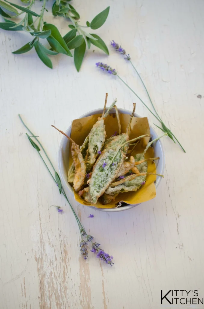 Salvia fritta alla lavanda
