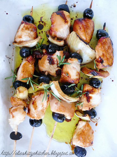 Spiedini di pollo e finocchi, caramellati con miele e limone