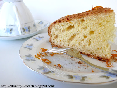 Torta allo yogurt con cannella e arancia