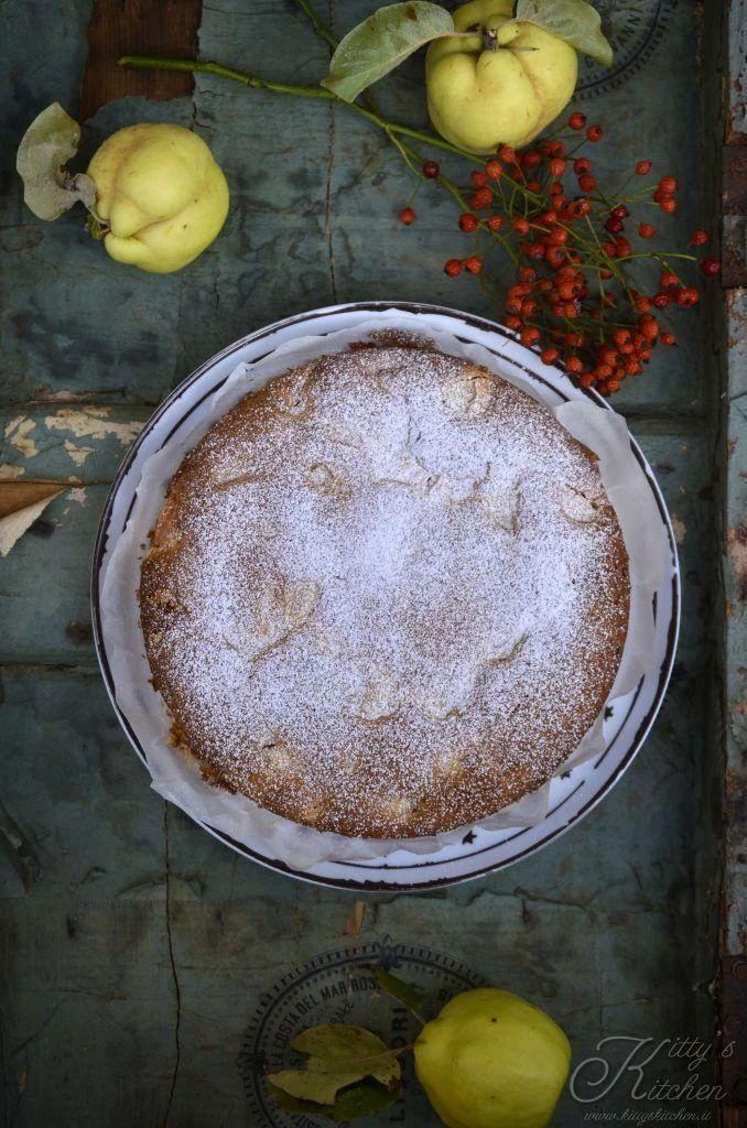 Torta di mele cotogne e rosmarino
