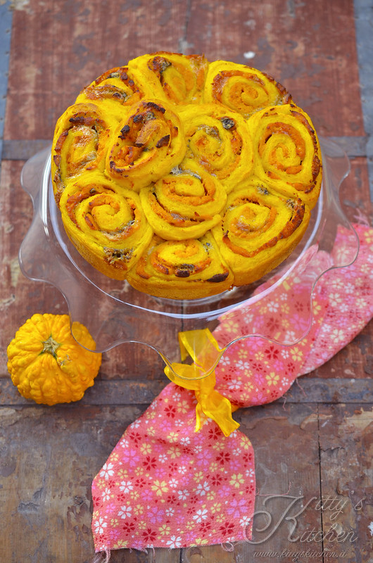 Torta di rose con zucca e gorgonzola