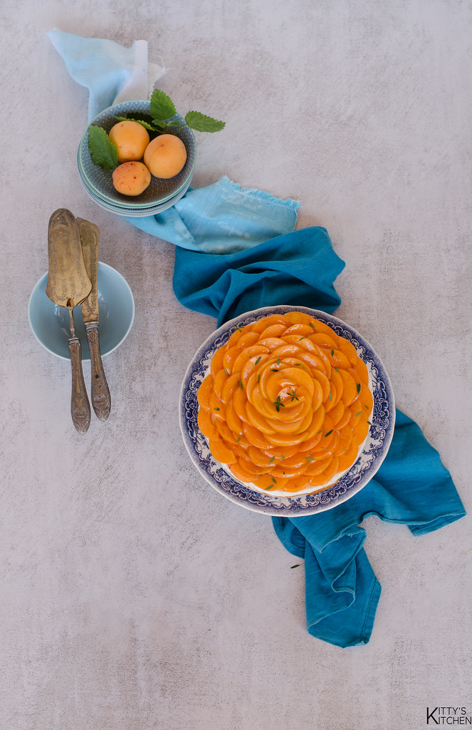 torta fredda allo yogurt e albicocche