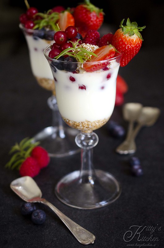Trifle frutti rossi e amaranto soffiato
