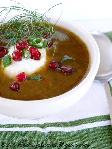 Zuppa autunnale con quark e melagrana